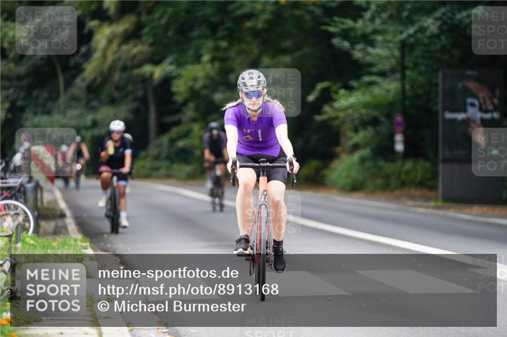 14.09.2025 - Stadtparktriathlon Michael Burmester http://msf.ph/oto/8913168 14.09.2025 11:53:02 Radfahren 944, 963, 997, 1018, 1033, 1085, 1125 meine-sportfotos.de
