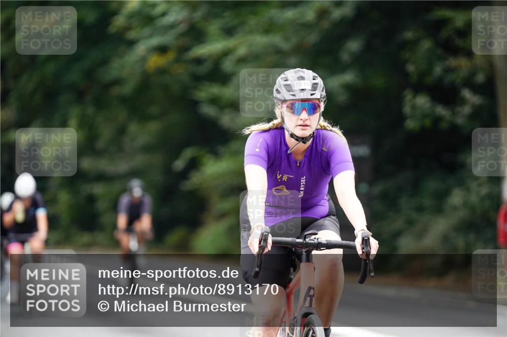 14.09.2025 - Stadtparktriathlon Michael Burmester http://msf.ph/oto/8913170 14.09.2025 11:53:03 Radfahren 944, 963, 997, 1018, 1033, 1085, 1125 meine-sportfotos.de