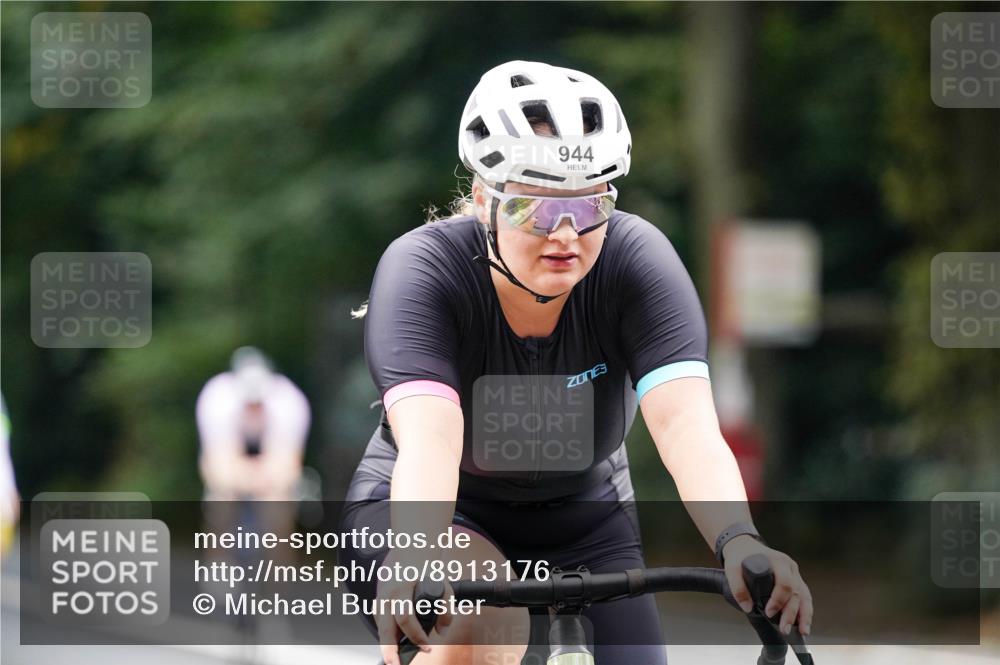 14.09.2025 - Stadtparktriathlon Michael Burmester http://msf.ph/oto/8913176 14.09.2025 11:53:08 Radfahren 944, 963, 1017, 1018, 1033, 1047, 1085, 1125 meine-sportfotos.de