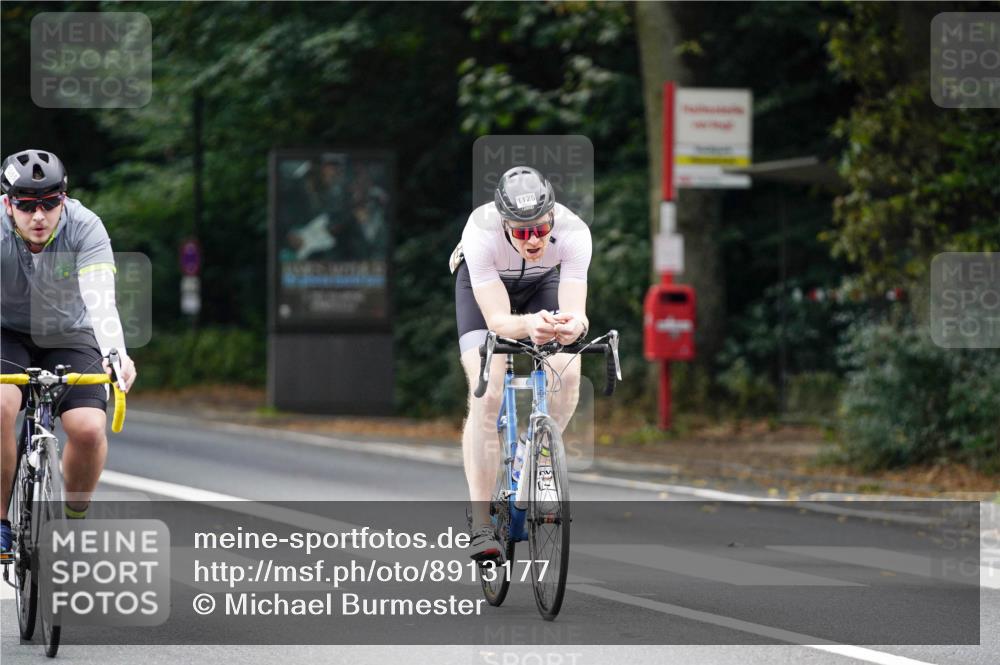 14.09.2025 - Stadtparktriathlon Michael Burmester http://msf.ph/oto/8913177 14.09.2025 11:53:08 Radfahren 944, 963, 1017, 1018, 1033, 1047, 1085, 1125 meine-sportfotos.de