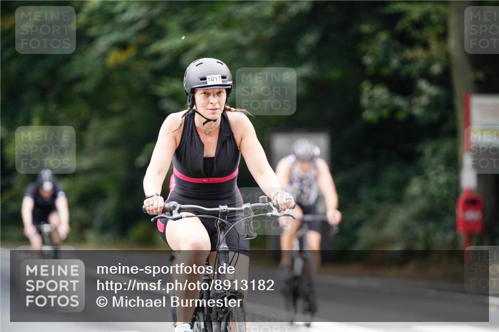 14.09.2025 - Stadtparktriathlon Michael Burmester http://msf.ph/oto/8913182 14.09.2025 11:53:15 Radfahren 946, 1017, 1039, 1047, 1064, 1085, 1125 meine-sportfotos.de