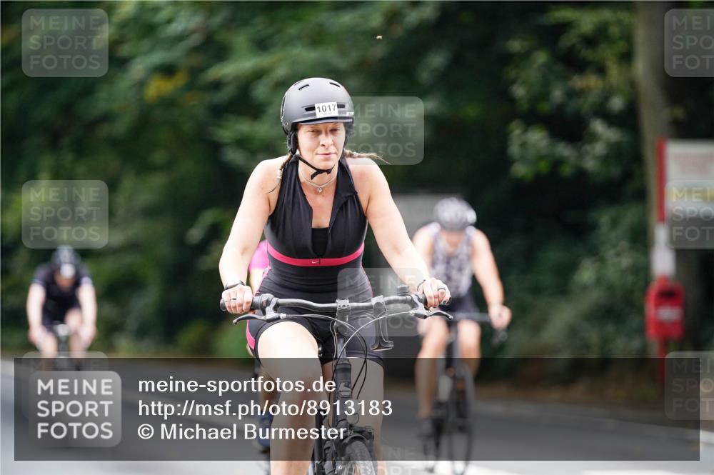 14.09.2025 - Stadtparktriathlon Michael Burmester http://msf.ph/oto/8913183 14.09.2025 11:53:15 Radfahren 946, 1017, 1039, 1047, 1064, 1085, 1125 meine-sportfotos.de