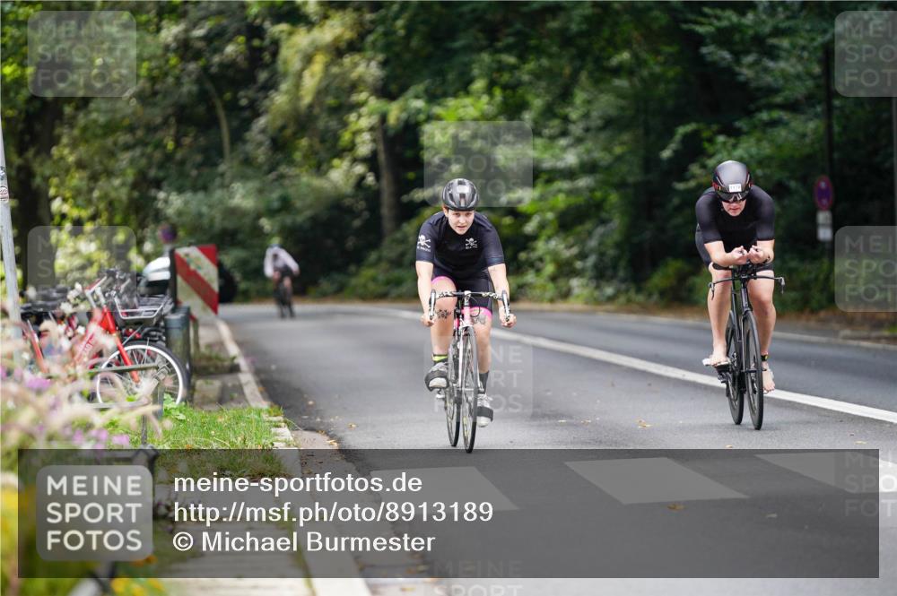 14.09.2025 - Stadtparktriathlon Michael Burmester http://msf.ph/oto/8913189 14.09.2025 11:53:27 Radfahren 931, 1178 meine-sportfotos.de