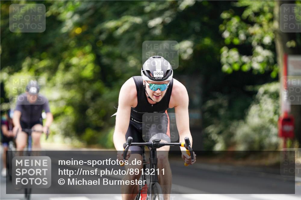 14.09.2025 - Stadtparktriathlon Michael Burmester http://msf.ph/oto/8913211 14.09.2025 11:53:48 Radfahren 995, 1031, 1046, 1062, 1069, 1086, 1099 meine-sportfotos.de