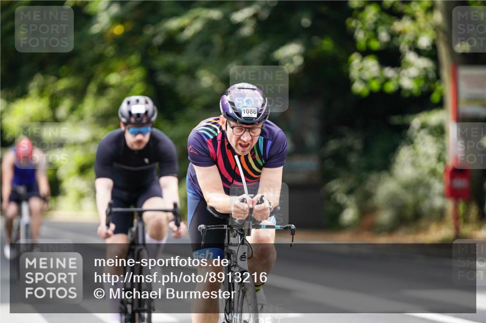 14.09.2025 - Stadtparktriathlon Michael Burmester http://msf.ph/oto/8913216 14.09.2025 11:53:51 Radfahren 995, 1031, 1046, 1062, 1069, 1086, 1099 meine-sportfotos.de