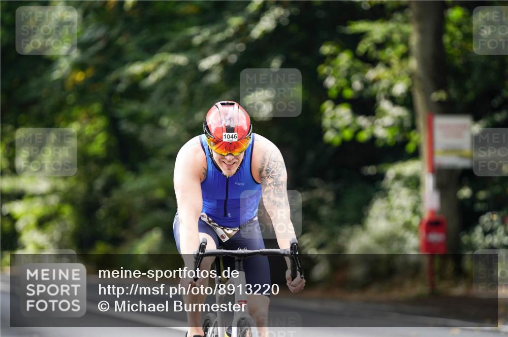 14.09.2025 - Stadtparktriathlon Michael Burmester http://msf.ph/oto/8913220 14.09.2025 11:53:53 Radfahren 1031, 1046, 1058, 1069, 1086, 1099 meine-sportfotos.de