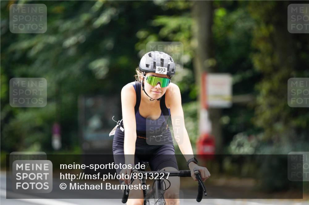 14.09.2025 - Stadtparktriathlon Michael Burmester http://msf.ph/oto/8913227 14.09.2025 11:54:05 Radfahren 975, 993, 1036, 1058, 1096, 1185 meine-sportfotos.de
