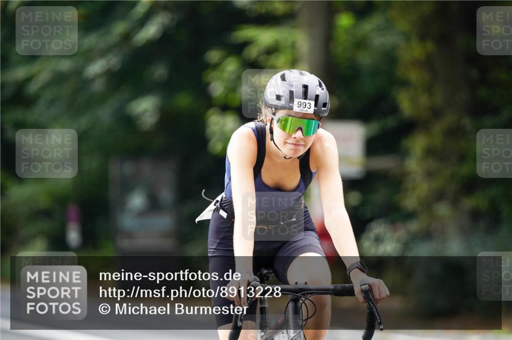 14.09.2025 - Stadtparktriathlon Michael Burmester http://msf.ph/oto/8913228 14.09.2025 11:54:05 Radfahren 975, 993, 1036, 1058, 1096, 1185 meine-sportfotos.de