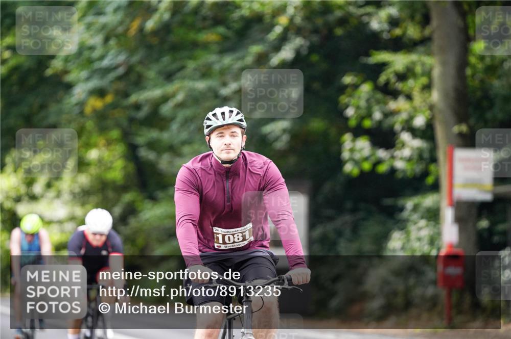 14.09.2025 - Stadtparktriathlon Michael Burmester http://msf.ph/oto/8913235 14.09.2025 11:54:12 Radfahren 975, 1060, 1081, 1087, 1096 meine-sportfotos.de