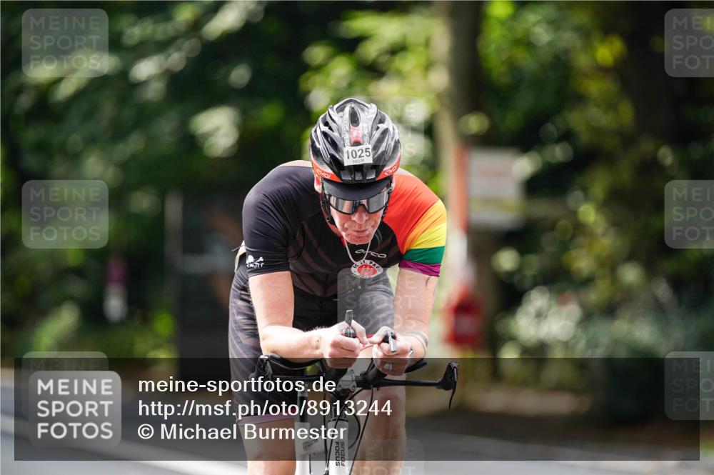 14.09.2025 - Stadtparktriathlon Michael Burmester http://msf.ph/oto/8913244 14.09.2025 11:54:24 Radfahren 1025, 1120, 1209 meine-sportfotos.de