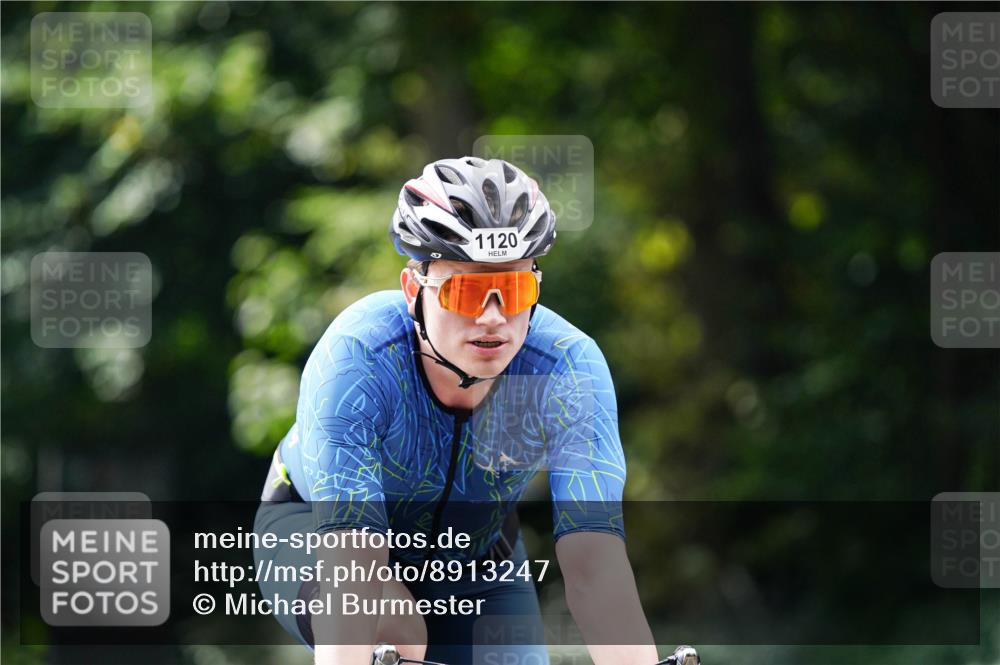 14.09.2025 - Stadtparktriathlon Michael Burmester http://msf.ph/oto/8913247 14.09.2025 11:54:31 Radfahren 1120, 1188 meine-sportfotos.de