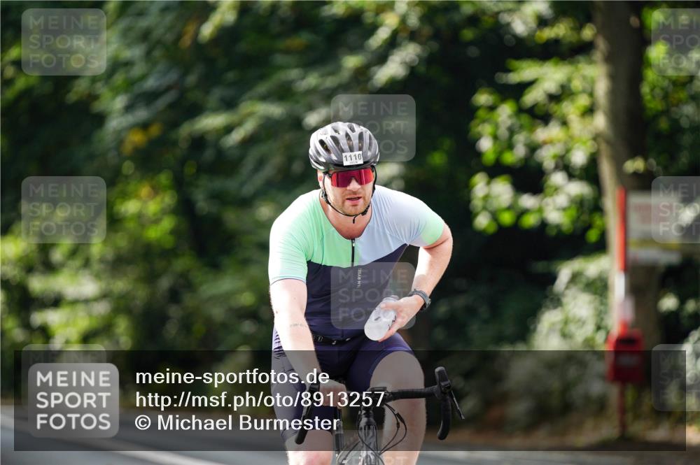 14.09.2025 - Stadtparktriathlon Michael Burmester http://msf.ph/oto/8913257 14.09.2025 11:54:51 Radfahren 939, 1035, 1073, 1110, 1162 meine-sportfotos.de