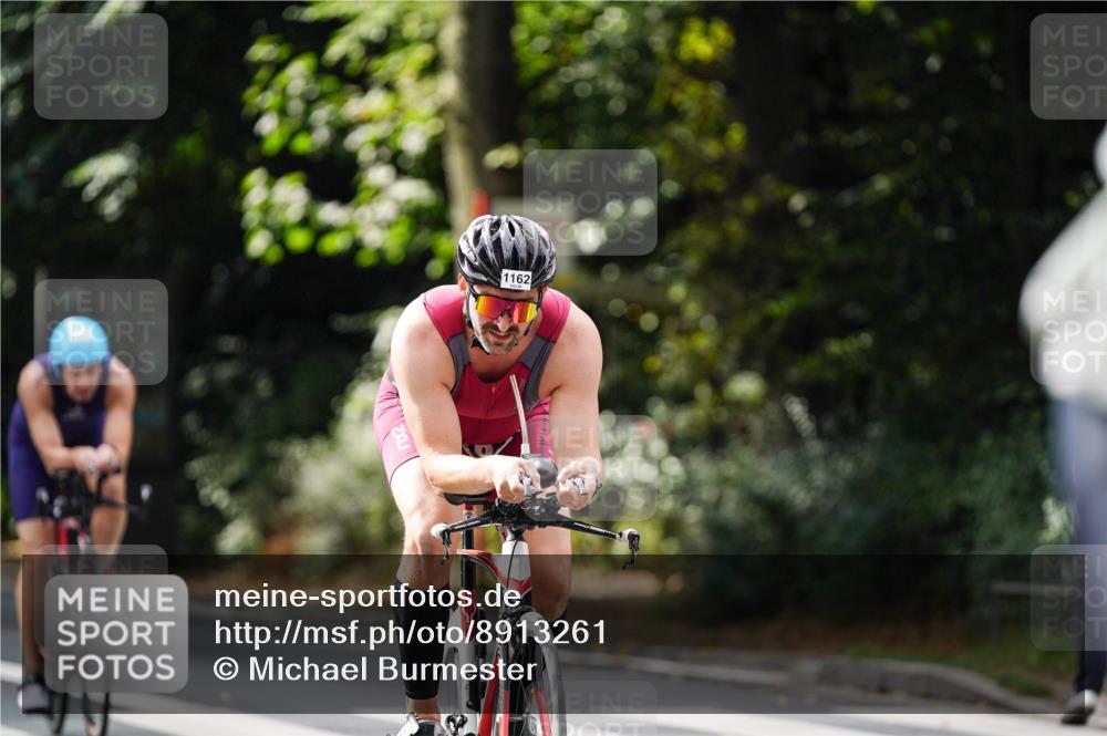 14.09.2025 - Stadtparktriathlon Michael Burmester http://msf.ph/oto/8913261 14.09.2025 11:54:57 Radfahren 939, 1035, 1073, 1110, 1162 meine-sportfotos.de