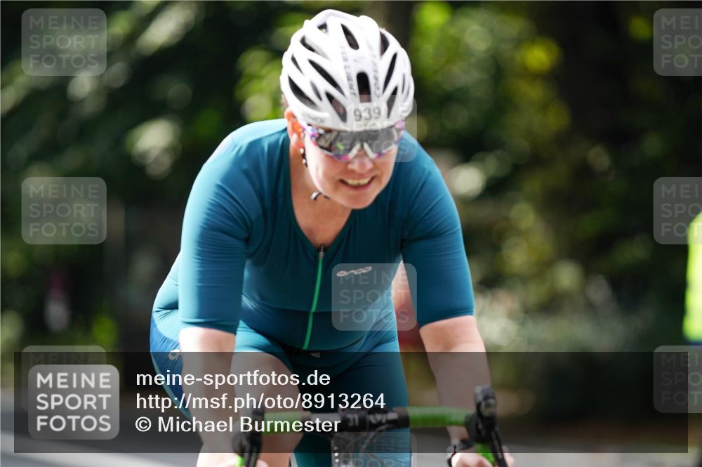 14.09.2025 - Stadtparktriathlon Michael Burmester http://msf.ph/oto/8913264 14.09.2025 11:55:00 Radfahren 939, 1035, 1073, 1095, 1162 meine-sportfotos.de