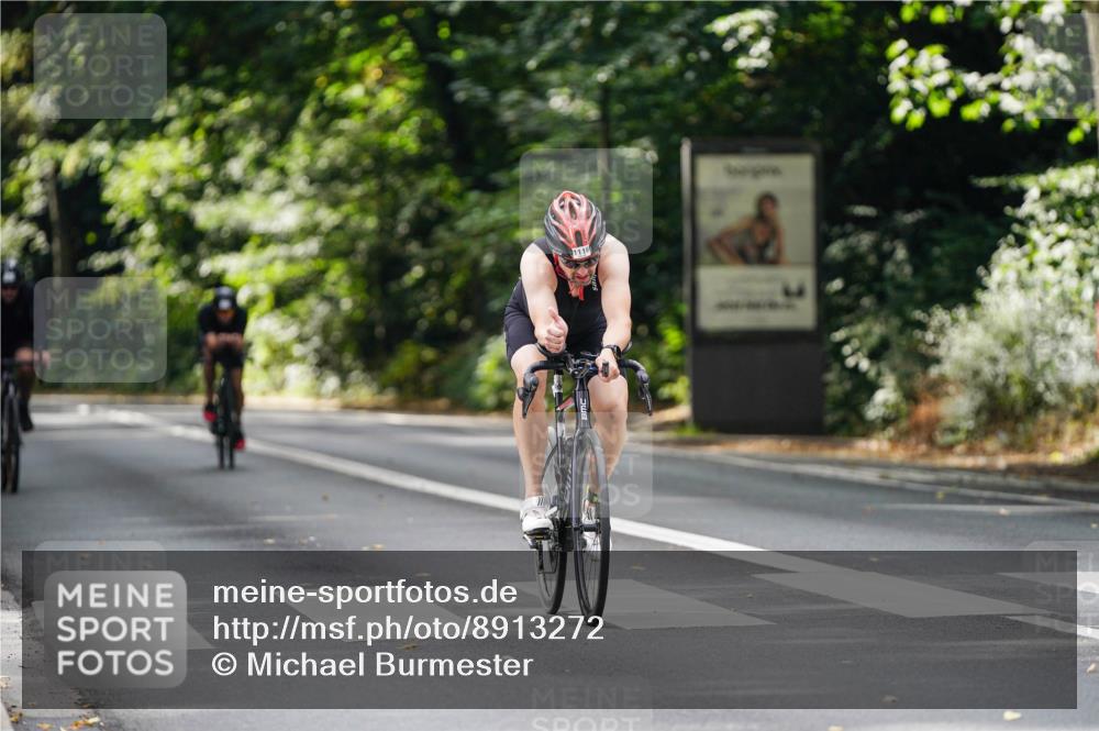 14.09.2025 - Stadtparktriathlon Michael Burmester http://msf.ph/oto/8913272 14.09.2025 11:55:32 Radfahren 955, 1049, 1072, 1091, 1092, 1116, 1168, 1186 meine-sportfotos.de