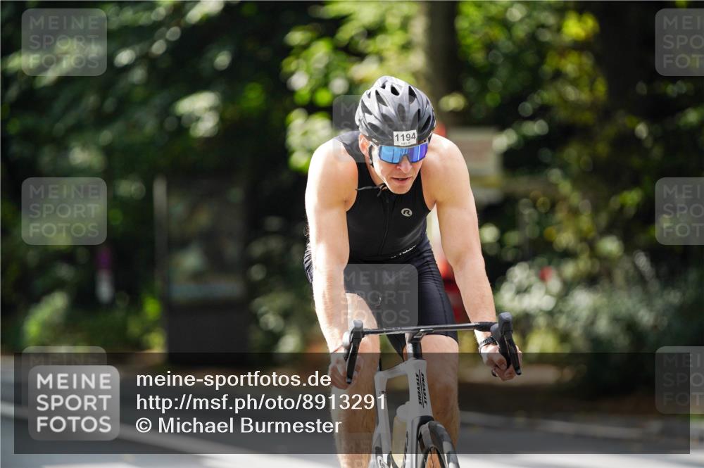 14.09.2025 - Stadtparktriathlon Michael Burmester http://msf.ph/oto/8913291 14.09.2025 11:55:43 Radfahren 955, 1049, 1056, 1092, 1164, 1173, 1174, 1186, 1194 meine-sportfotos.de