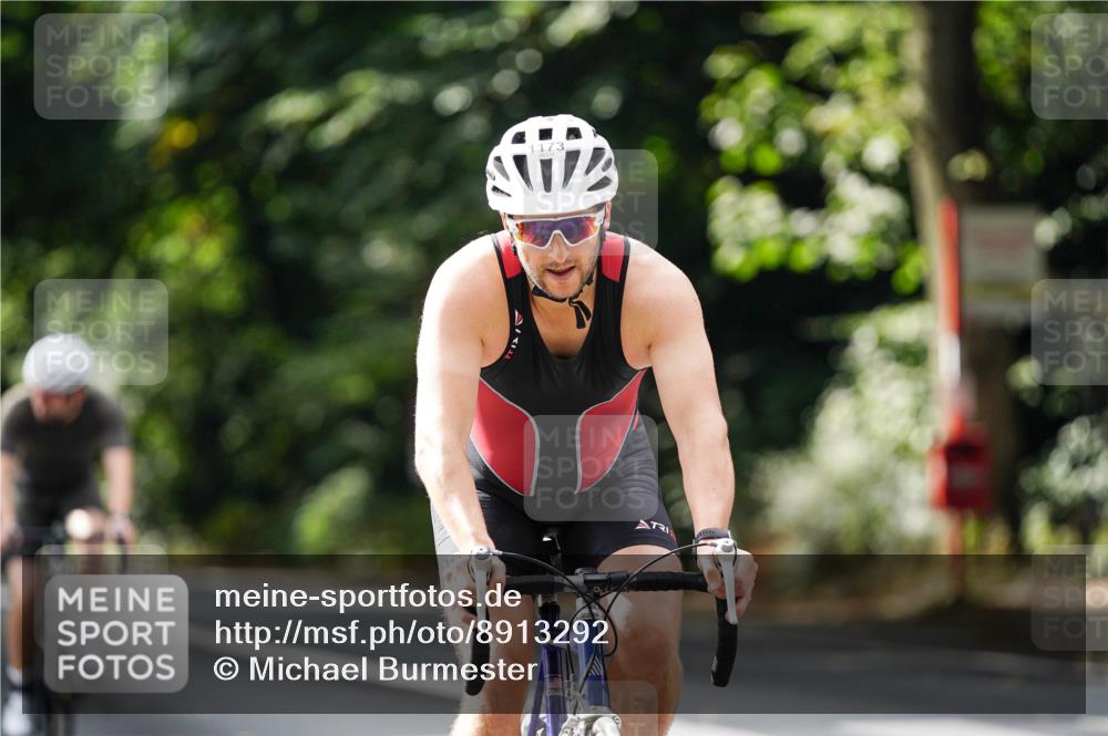 14.09.2025 - Stadtparktriathlon Michael Burmester http://msf.ph/oto/8913292 14.09.2025 11:55:45 Radfahren 955, 1049, 1056, 1092, 1164, 1173, 1174, 1186, 1194 meine-sportfotos.de