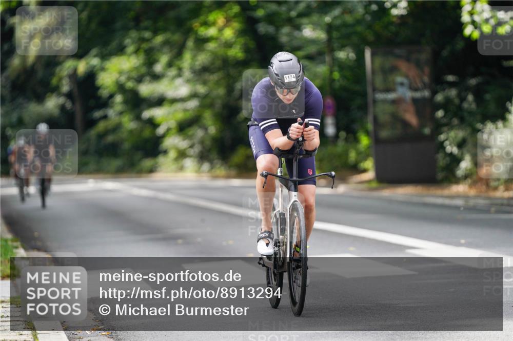 14.09.2025 - Stadtparktriathlon Michael Burmester http://msf.ph/oto/8913294 14.09.2025 11:55:48 Radfahren 984, 998, 1056, 1164, 1173, 1174, 1194 meine-sportfotos.de