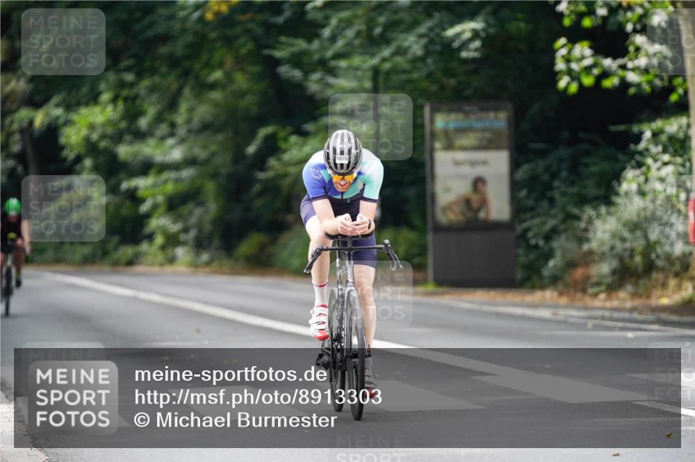14.09.2025 - Stadtparktriathlon Michael Burmester http://msf.ph/oto/8913303 14.09.2025 11:55:58 Radfahren 937, 984, 998, 1076, 1082, 1113 meine-sportfotos.de