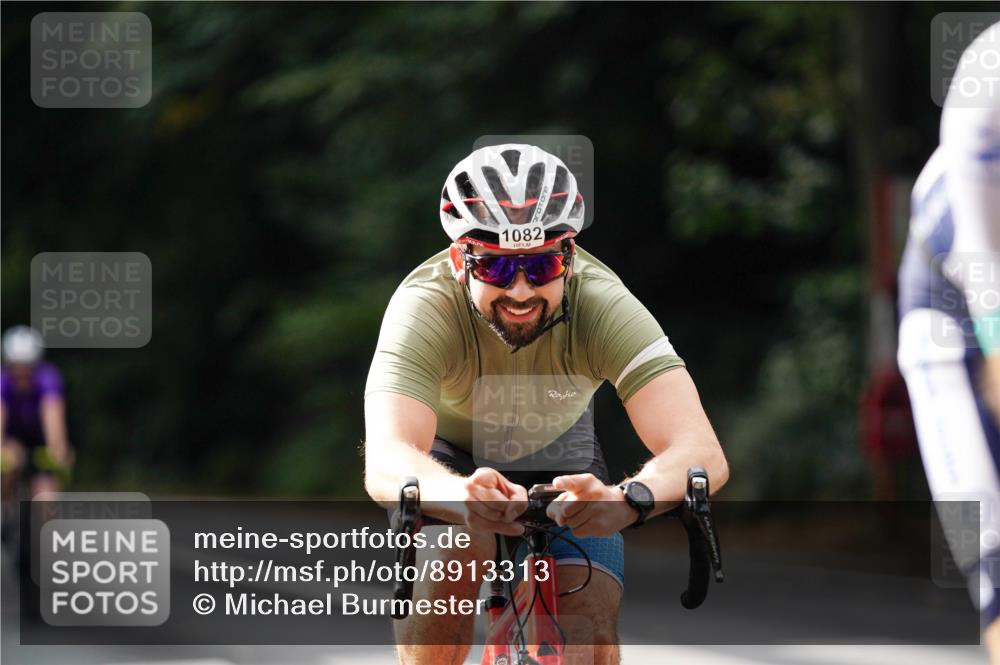 14.09.2025 - Stadtparktriathlon Michael Burmester http://msf.ph/oto/8913313 14.09.2025 11:56:06 Radfahren 937, 1014, 1082, 1113, 1214 meine-sportfotos.de
