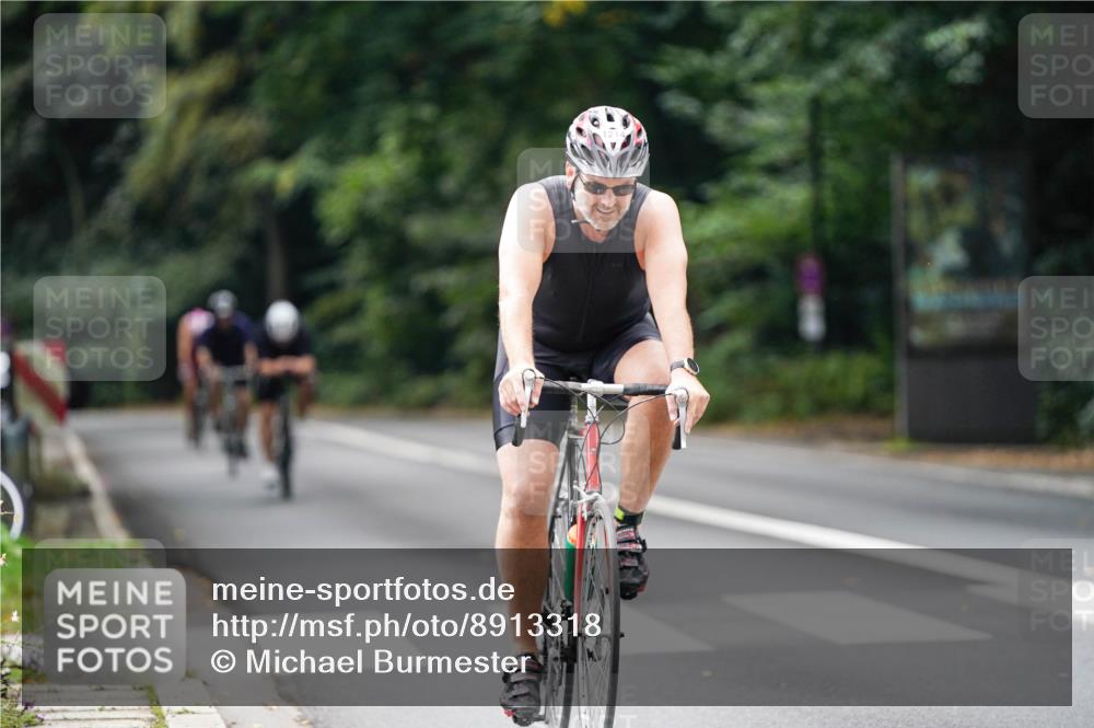 14.09.2025 - Stadtparktriathlon Michael Burmester http://msf.ph/oto/8913318 14.09.2025 11:56:10 Radfahren 937, 1014, 1022, 1082, 1089, 1113, 1170, 1214 meine-sportfotos.de