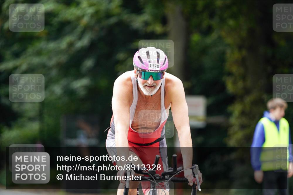 14.09.2025 - Stadtparktriathlon Michael Burmester http://msf.ph/oto/8913328 14.09.2025 11:56:18 Radfahren 1022, 1089, 1170 meine-sportfotos.de