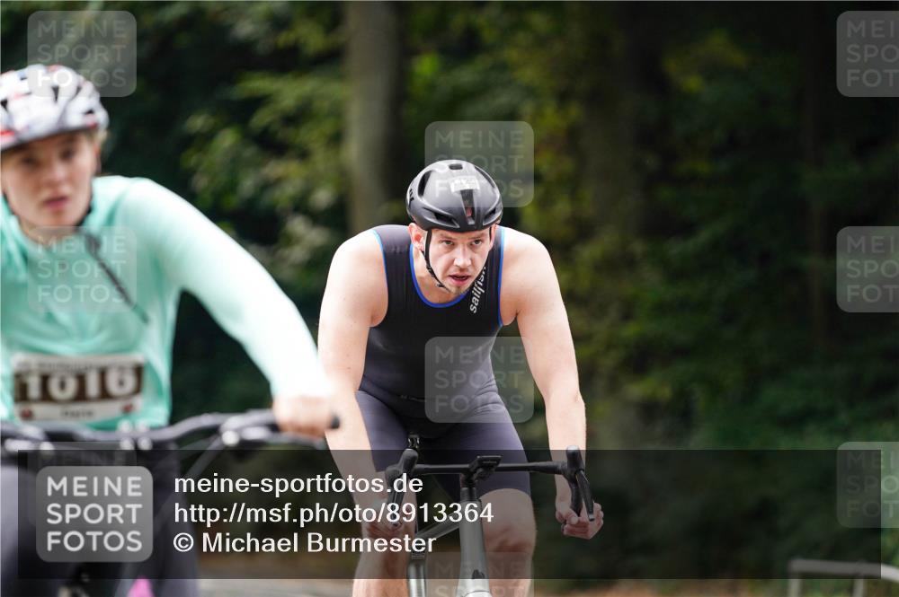14.09.2025 - Stadtparktriathlon Michael Burmester http://msf.ph/oto/8913364 14.09.2025 11:57:08 Radfahren 952, 1016, 1050, 1129, 1146, 1189, 1205 meine-sportfotos.de