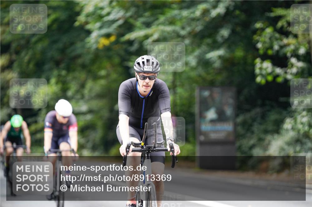 14.09.2025 - Stadtparktriathlon Michael Burmester http://msf.ph/oto/8913369 14.09.2025 11:57:15 Radfahren 952, 1050, 1132, 1147, 1203, 1205, 1211, 1212 meine-sportfotos.de