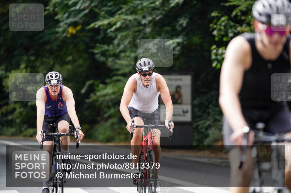 14.09.2025 - Stadtparktriathlon Michael Burmester http://msf.ph/oto/8913379 14.09.2025 11:57:22 Radfahren 1103, 1124, 1132, 1147, 1203, 1205, 1211, 1212 meine-sportfotos.de