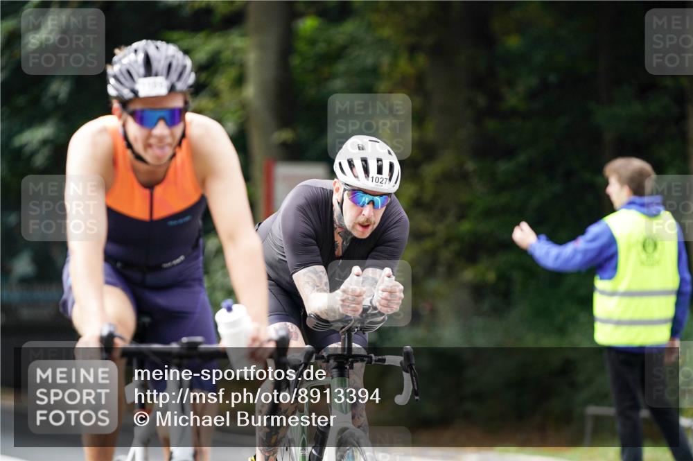 14.09.2025 - Stadtparktriathlon Michael Burmester http://msf.ph/oto/8913394 14.09.2025 11:57:45 Radfahren 966, 1027, 1084, 1109, 1199 meine-sportfotos.de