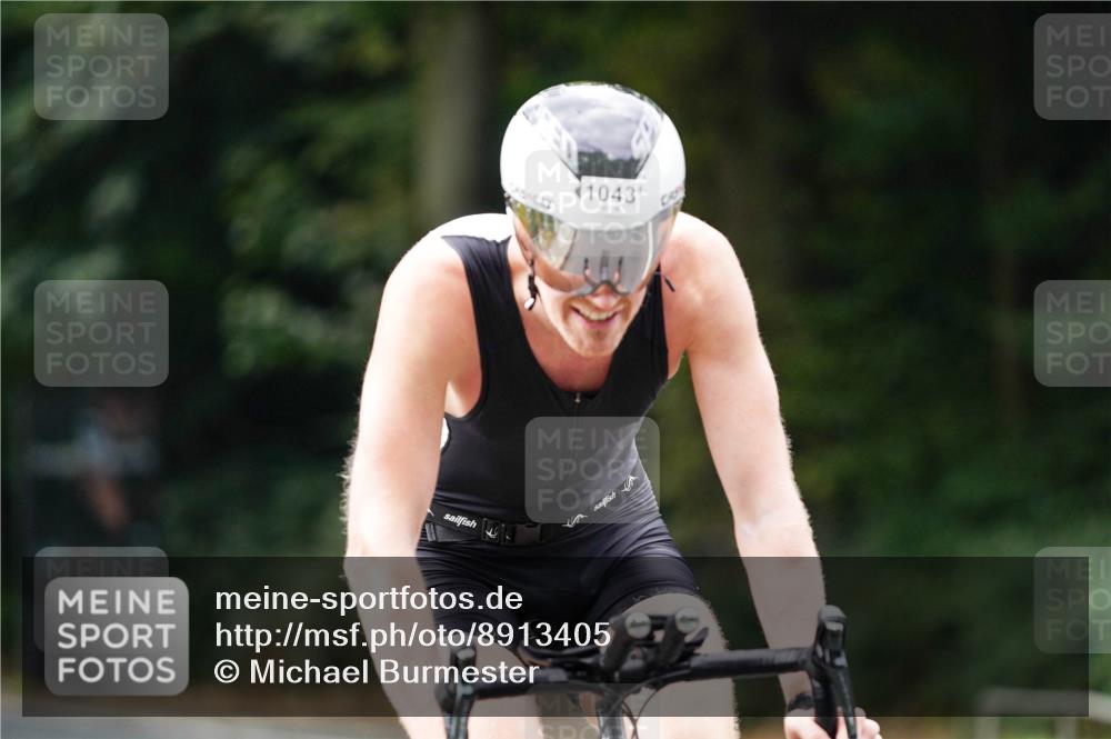 14.09.2025 - Stadtparktriathlon Michael Burmester http://msf.ph/oto/8913405 14.09.2025 11:58:09 Radfahren 1001, 1002, 1040, 1043, 1080, 1112 meine-sportfotos.de