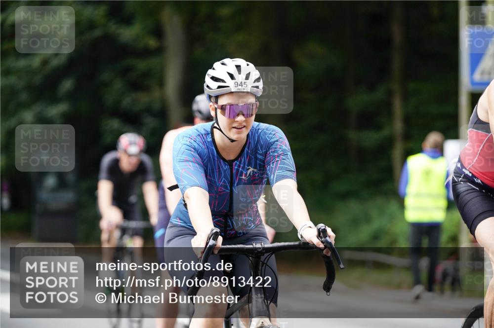 14.09.2025 - Stadtparktriathlon Michael Burmester http://msf.ph/oto/8913422 14.09.2025 11:58:25 Radfahren 945, 1083, 1098, 1101, 1121, 1143, 1155, 1160, 1180, 1213 meine-sportfotos.de