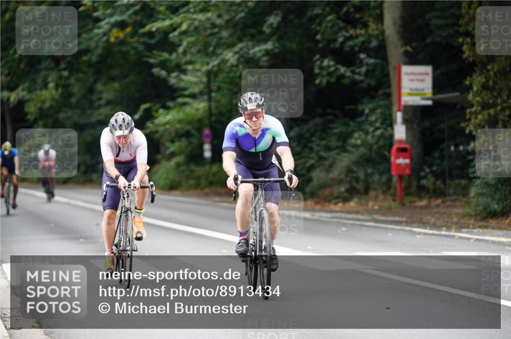 14.09.2025 - Stadtparktriathlon Michael Burmester http://msf.ph/oto/8913434 14.09.2025 11:58:39 Radfahren 972, 1059, 1066, 1097, 1102, 1128, 1156, 1193 meine-sportfotos.de