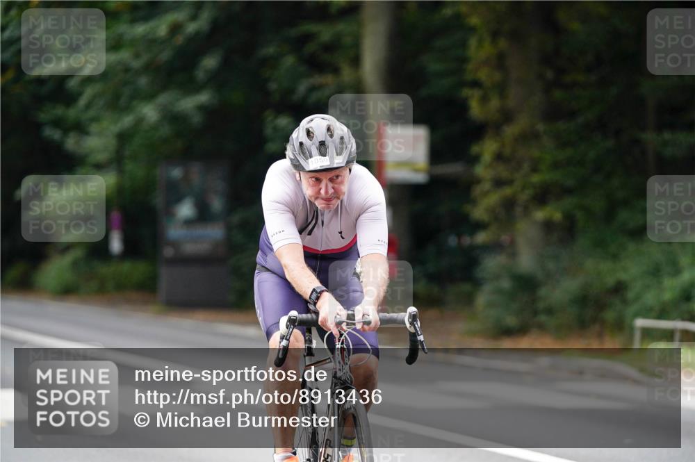 14.09.2025 - Stadtparktriathlon Michael Burmester http://msf.ph/oto/8913436 14.09.2025 11:58:40 Radfahren 972, 1059, 1066, 1097, 1102, 1128, 1156, 1193 meine-sportfotos.de