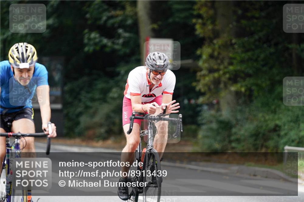 14.09.2025 - Stadtparktriathlon Michael Burmester http://msf.ph/oto/8913439 14.09.2025 11:58:44 Radfahren 972, 1029, 1051, 1059, 1066, 1102, 1128, 1156, 1171 meine-sportfotos.de