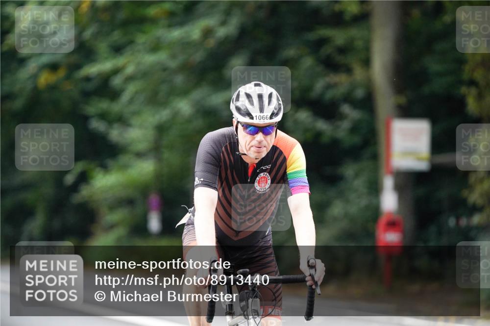 14.09.2025 - Stadtparktriathlon Michael Burmester http://msf.ph/oto/8913440 14.09.2025 11:58:45 Radfahren 1029, 1051, 1059, 1066, 1102, 1128, 1156, 1171 meine-sportfotos.de