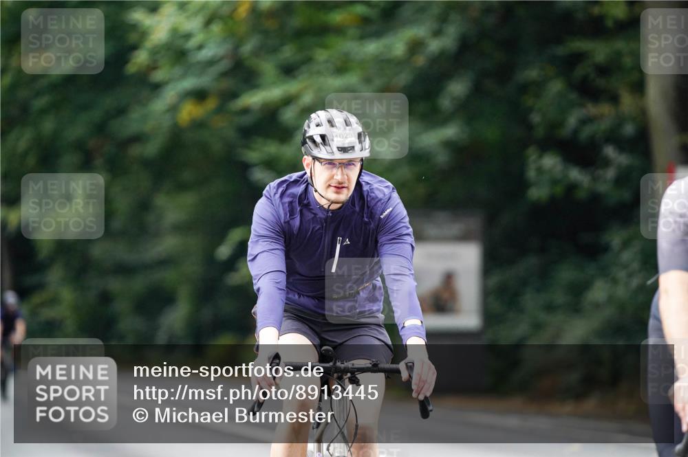 14.09.2025 - Stadtparktriathlon Michael Burmester http://msf.ph/oto/8913445 14.09.2025 11:58:51 Radfahren 1019, 1029, 1051, 1066, 1137, 1150, 1171, 1187 meine-sportfotos.de
