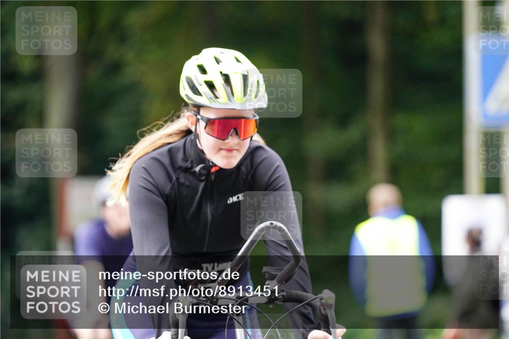 14.09.2025 - Stadtparktriathlon Michael Burmester http://msf.ph/oto/8913451 14.09.2025 11:58:57 Radfahren 1019, 1029, 1067, 1068, 1122, 1137, 1150, 1153, 1171, 1187 meine-sportfotos.de