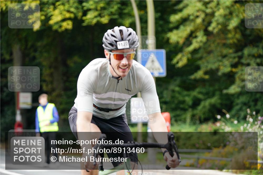 14.09.2025 - Stadtparktriathlon Michael Burmester http://msf.ph/oto/8913460 14.09.2025 11:59:06 Radfahren 1067, 1068, 1078, 1122, 1153 meine-sportfotos.de