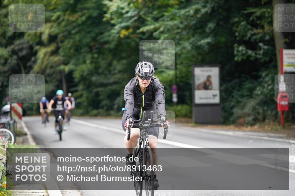 14.09.2025 - Stadtparktriathlon Michael Burmester http://msf.ph/oto/8913463 14.09.2025 11:59:16 Radfahren 970, 978, 1078, 1182 meine-sportfotos.de