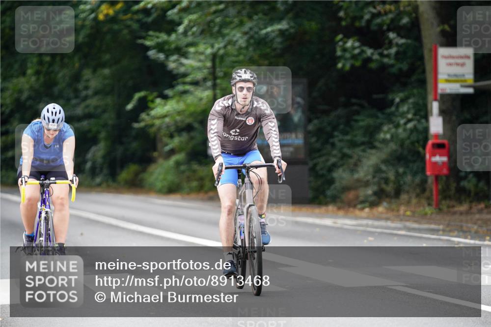 14.09.2025 - Stadtparktriathlon Michael Burmester http://msf.ph/oto/8913468 14.09.2025 11:59:22 Radfahren 958, 970, 978, 1182 meine-sportfotos.de
