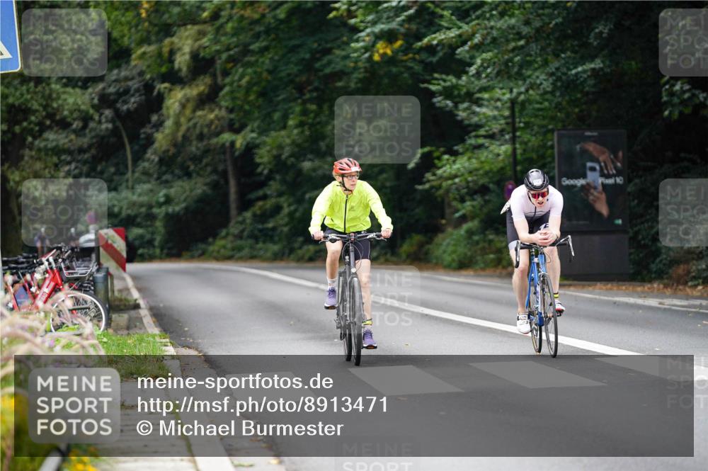 14.09.2025 - Stadtparktriathlon Michael Burmester http://msf.ph/oto/8913471 14.09.2025 11:59:31 Radfahren 958, 1007, 1125 meine-sportfotos.de