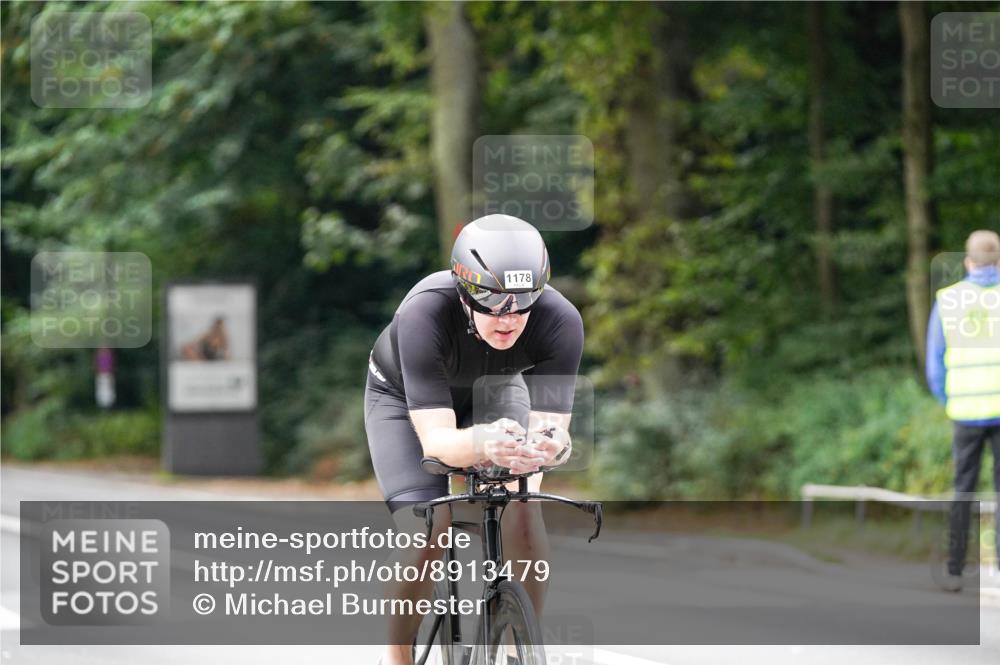 14.09.2025 - Stadtparktriathlon Michael Burmester http://msf.ph/oto/8913479 14.09.2025 11:59:42 Radfahren 936, 1054, 1057, 1107, 1178 meine-sportfotos.de