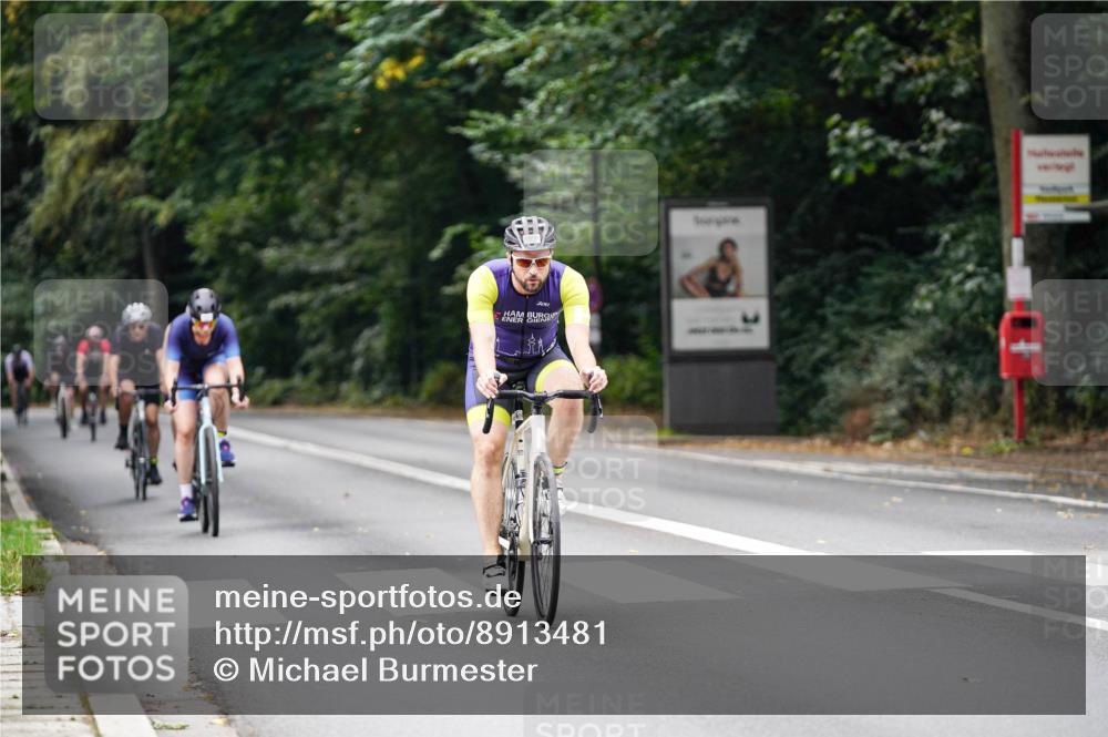 14.09.2025 - Stadtparktriathlon Michael Burmester http://msf.ph/oto/8913481 14.09.2025 11:59:44 Radfahren 936, 1054, 1057, 1107, 1178, 1202 meine-sportfotos.de