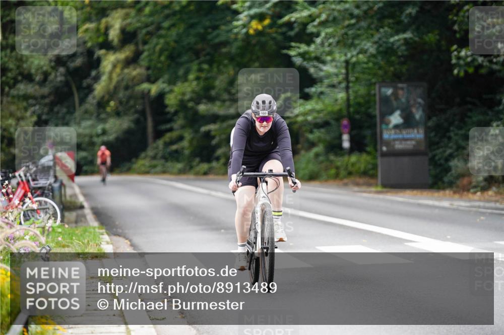 14.09.2025 - Stadtparktriathlon Michael Burmester http://msf.ph/oto/8913489 14.09.2025 11:59:53 Radfahren 936, 980, 1057, 1107, 1115, 1202 meine-sportfotos.de