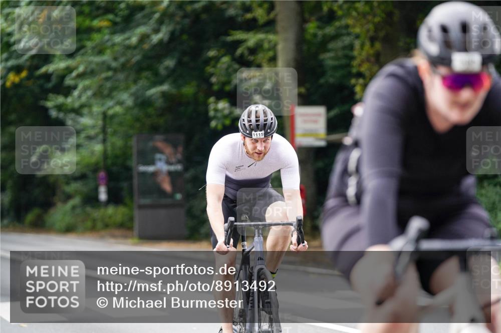 14.09.2025 - Stadtparktriathlon Michael Burmester http://msf.ph/oto/8913492 14.09.2025 11:59:55 Radfahren 980, 1115, 1202 meine-sportfotos.de