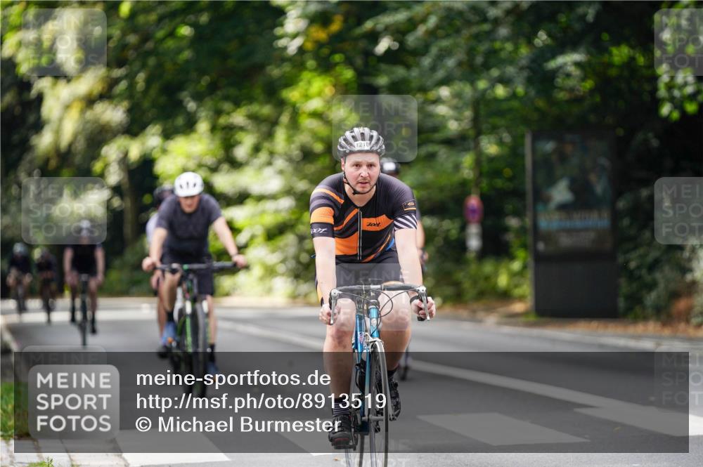 14.09.2025 - Stadtparktriathlon Michael Burmester http://msf.ph/oto/8913519 14.09.2025 12:00:59 Radfahren 1011, 1031, 1039, 1062, 1064, 1188, 1210, 1220 meine-sportfotos.de