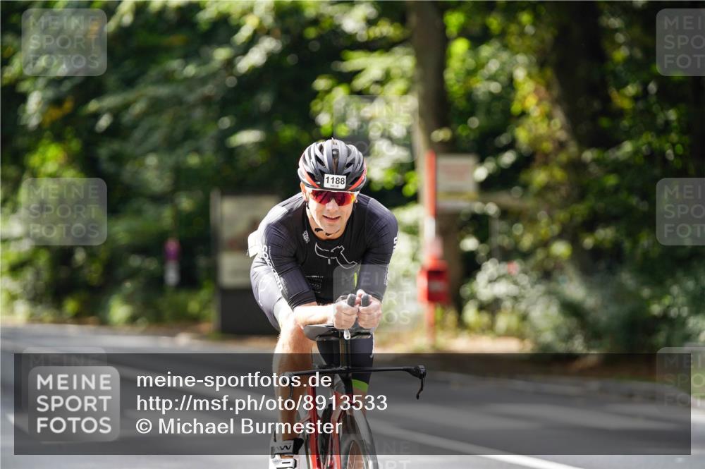14.09.2025 - Stadtparktriathlon Michael Burmester http://msf.ph/oto/8913533 14.09.2025 12:01:07 Radfahren 1031, 1039, 1041, 1062, 1099, 1176, 1188, 1209, 1220 meine-sportfotos.de