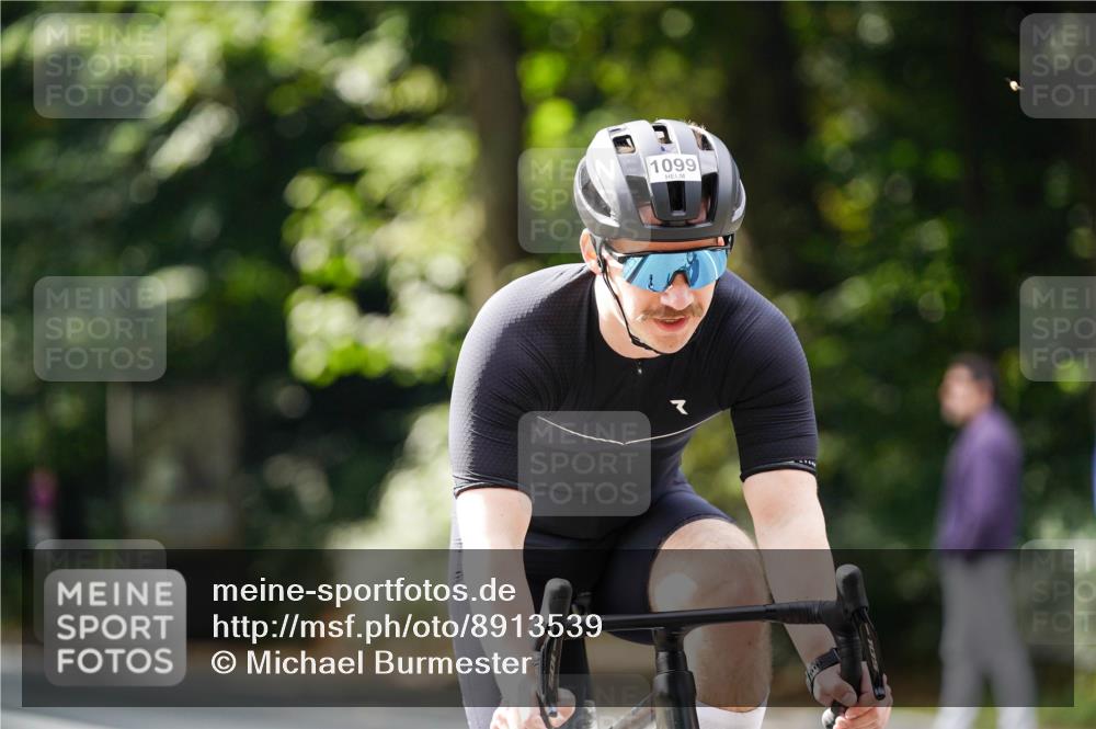 14.09.2025 - Stadtparktriathlon Michael Burmester http://msf.ph/oto/8913539 14.09.2025 12:01:14 Radfahren 1005, 1041, 1058, 1060, 1086, 1099, 1176, 1209 meine-sportfotos.de