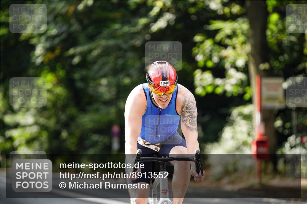 14.09.2025 - Stadtparktriathlon Michael Burmester http://msf.ph/oto/8913552 14.09.2025 12:01:27 Radfahren 948, 1005, 1046, 1086, 1126, 1185 meine-sportfotos.de